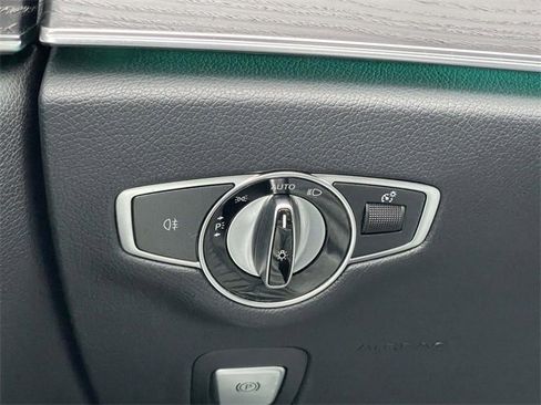 Used 2021 Mercedes-Benz E 350 Sedan image 27
