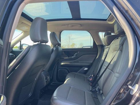 Used 2023 Lincoln Corsair Reserve w/ Equipment Group 201A image 10