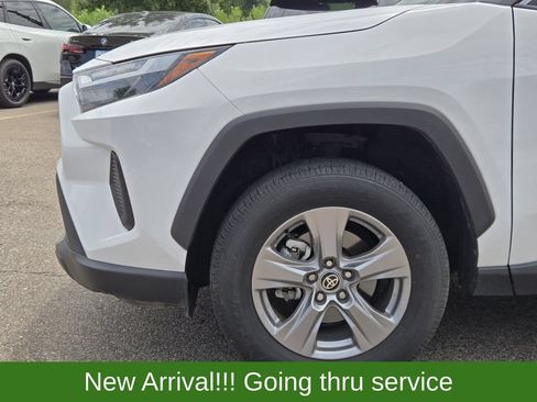 Used 2024 Toyota RAV4 XLE AWD/4WD image 8