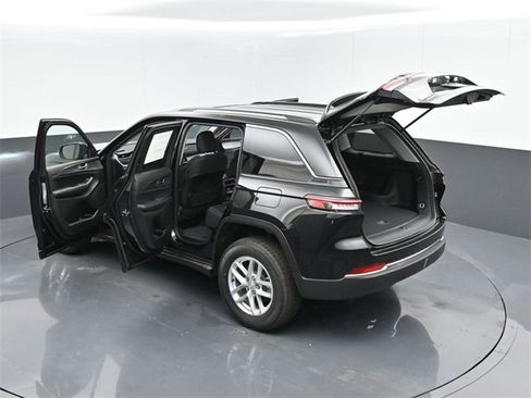 New 2024 Jeep Grand Cherokee Laredo X image 51