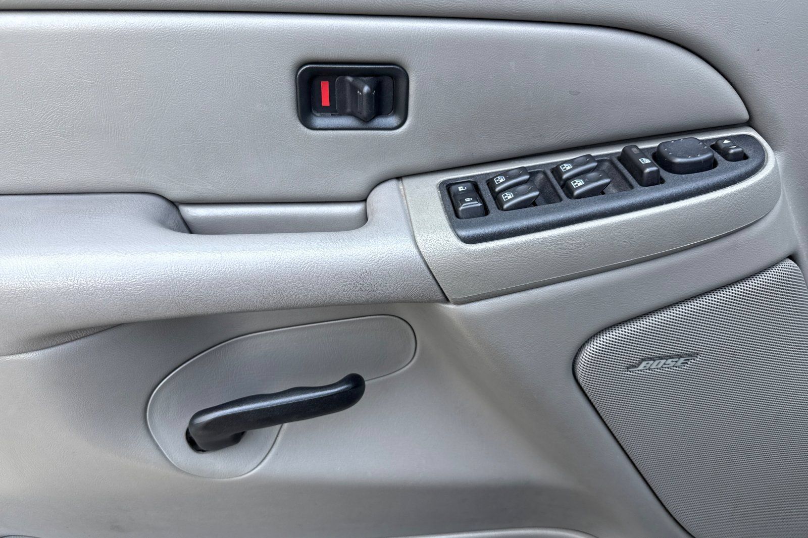 Used 2005 GMC Yukon SLE AWD/4WD image 11