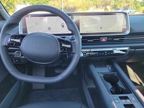 New 2023 Hyundai Ioniq 6 SEL image 4