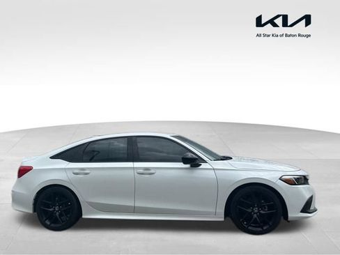 Used 2022 Honda Civic Sport image 1