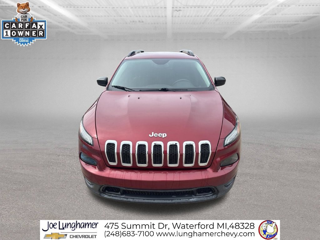 Used 2017 Jeep Cherokee Sport FWD image 8