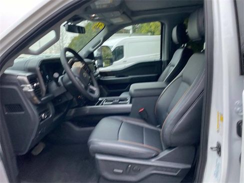 Used 2026 Ford F450 Lariat w/ Chrome Package image 11