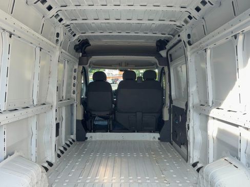 Used 2015 RAM ProMaster 2500 w/ Mopar Trailer Tow Group FWD image 11