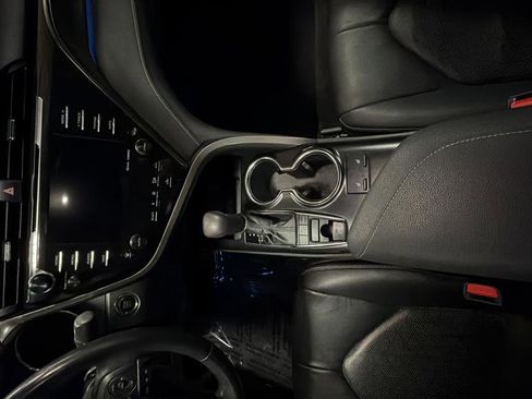 Used 2019 Toyota Camry XSE FWD image 19