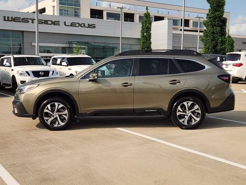 Used 2022 Subaru Outback Limited AWD/4WD image 4
