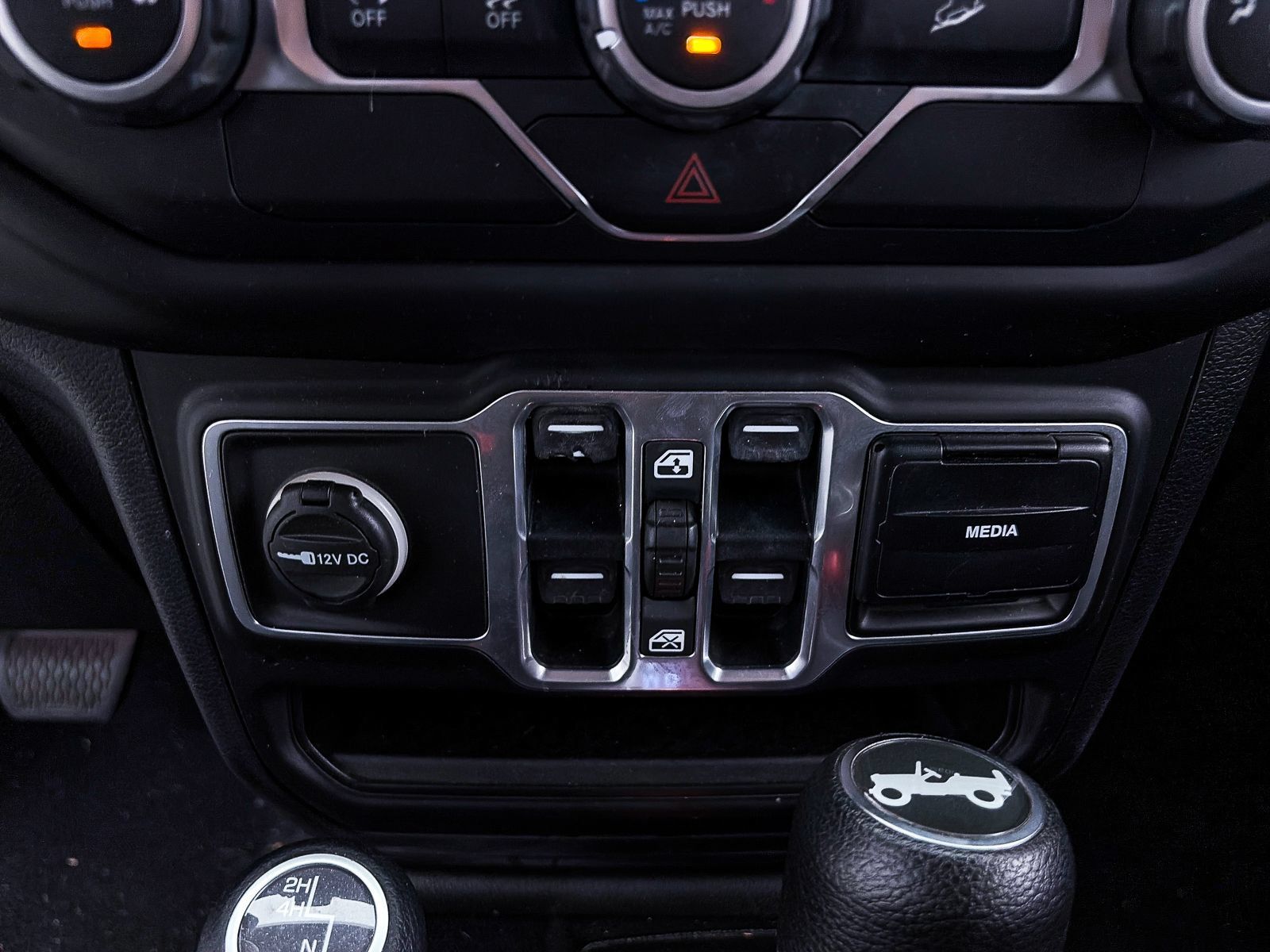 Used 2018 Jeep Wrangler Unlimited Sport S AWD/4WD image 20