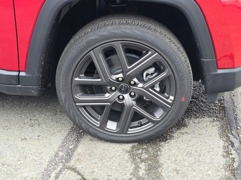 New 2026 Jeep Compass Latitude image 9