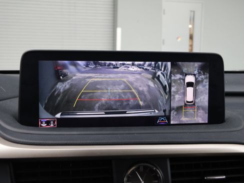 Used 2022 Lexus RX 350L Luxury image 24