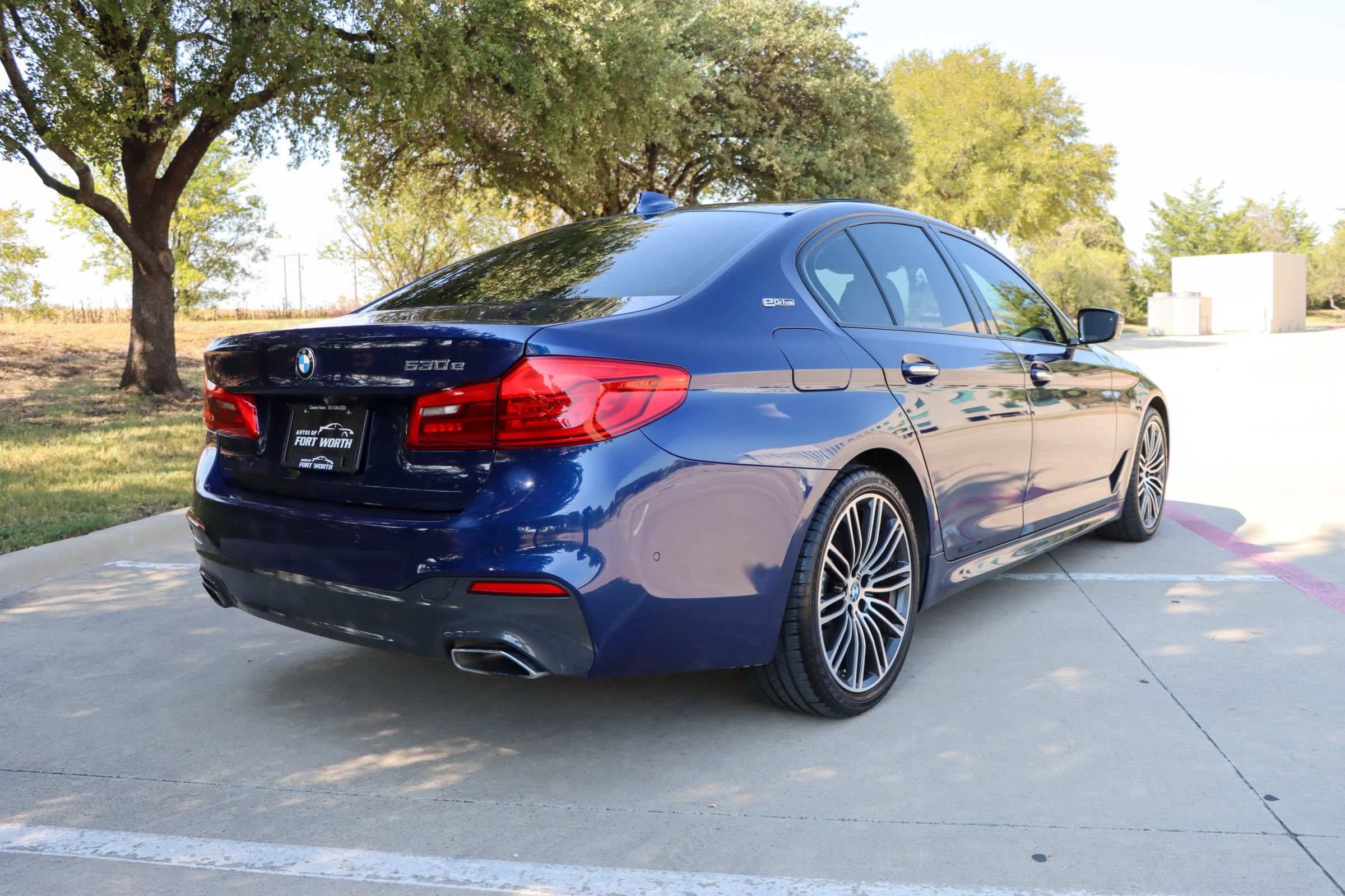 Used 2018 BMW 530e w/ M Sport Package 2 RWD image 7