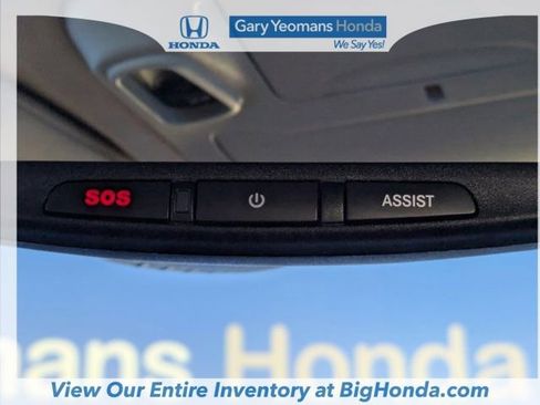 Used 2018 Chrysler Pacifica Limited image 31