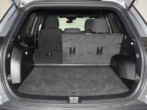 Used 2025 Chevrolet Equinox LT FWD image 28