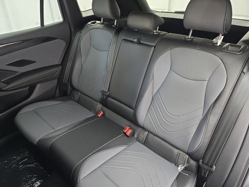 New 2026 Volkswagen Tiguan SE R-Line FWD image 14