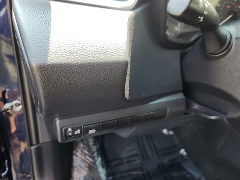 Used 2024 Toyota Corolla LE FWD image 12