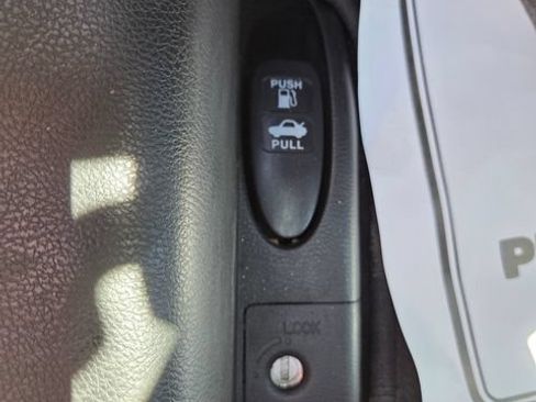 Used 2011 Honda Accord EX image 14