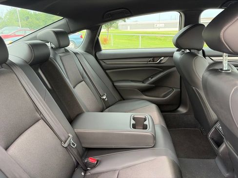 Used 2022 Honda Accord Sport image 31