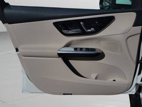 Certified 2026 Mercedes-Benz GLC 300 image 19
