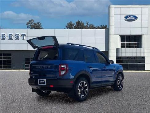 Used 2024 Ford Bronco Sport Outer Banks w/ Tech Package AWD/4WD image 11