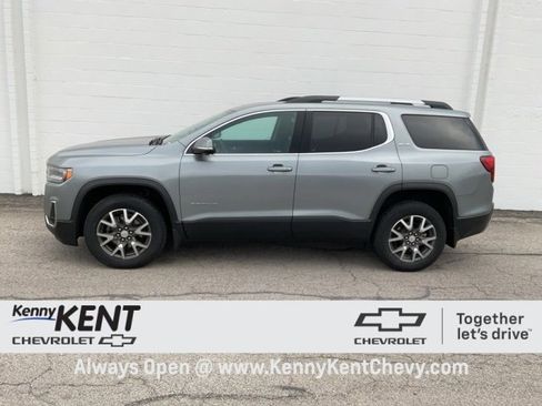 Certified 2023 GMC Acadia SLE w/ Driver Convenience Package image 33