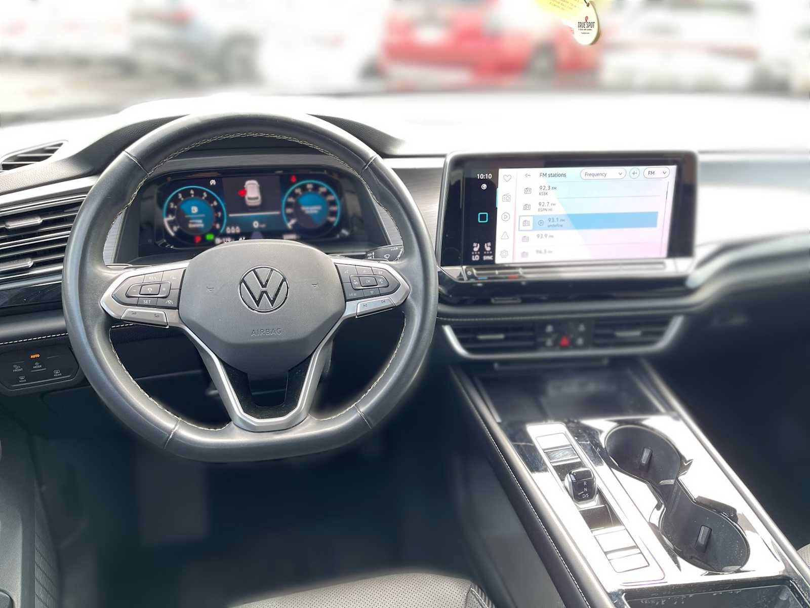 Used 2024 Volkswagen Atlas Cross Sport SE FWD image 27