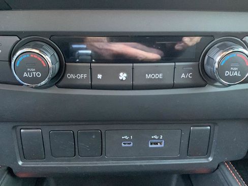 Used 2024 Nissan Frontier PRO-4X w/ Off-Road Protection Package image 21