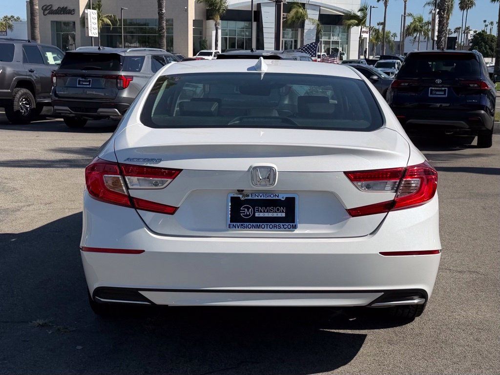Used 2018 Honda Accord EX-L image 7