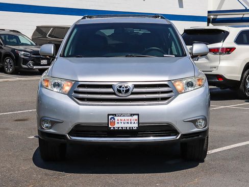 Used 2013 Toyota Highlander Limited FWD image 2