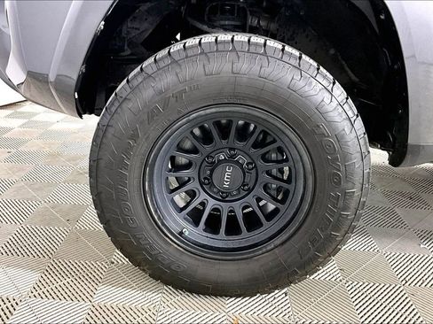 Used 2020 Toyota 4Runner SR5 Premium RWD image 7