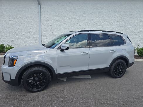 Certified 2025 Kia Telluride SX Prestige X-Pro AWD/4WD image 1