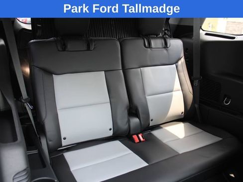 Used 2023 Ford Explorer XLT w/ Equipment Group 202A AWD/4WD image 27