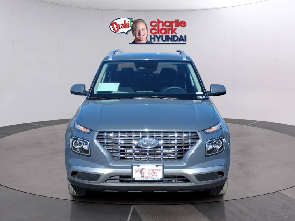 New 2026 Hyundai Venue SEL FWD image 8