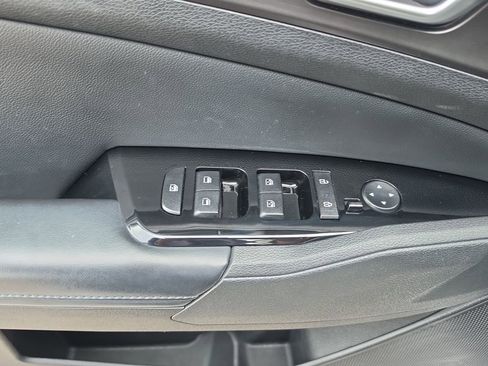 Certified 2023 Kia Sportage EX FWD image 11