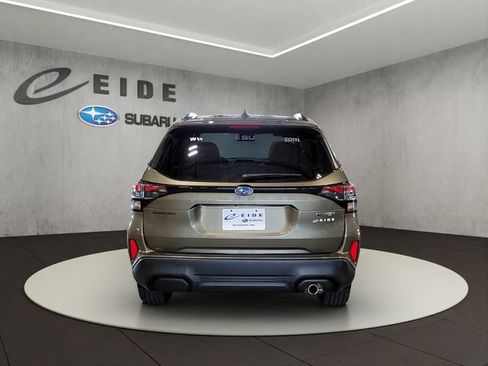Used 2025 Subaru Forester Touring w/ Popular Package - Touring AWD/4WD image 11