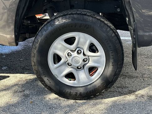 Used 2019 Toyota Tundra SR5 image 10