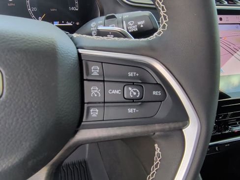 New 2025 Jeep Grand Cherokee L Limited image 19