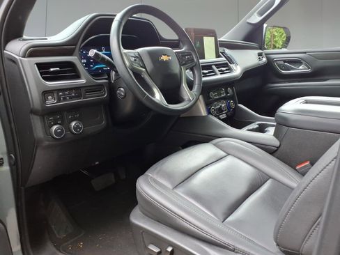 Used 2024 Chevrolet Tahoe LT w/ LT Signature Plus Package AWD/4WD image 11