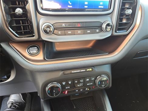 Used 2022 Ford Bronco Sport Outer Banks w/ Tech Package image 14