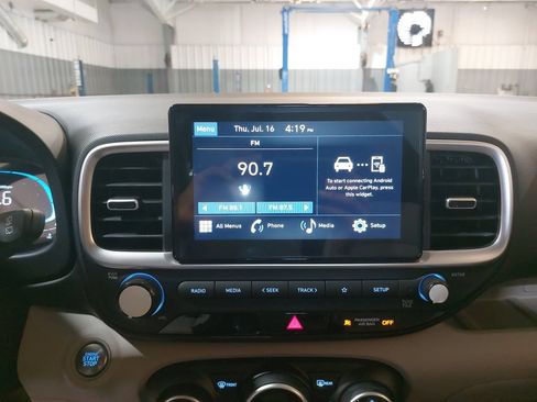 New 2026 Hyundai Venue SEL FWD image 23
