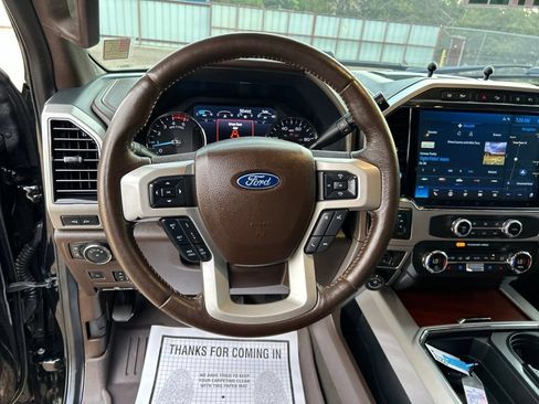 Used 2022 Ford F350 King Ranch w/ King Ranch Ultimate Package AWD/4WD image 17