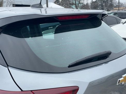 Used 2023 Chevrolet TrailBlazer LS FWD image 23