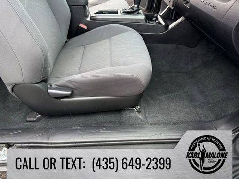 Used 2016 Toyota Tacoma TRD Sport w/ Towing Package AWD/4WD image 32