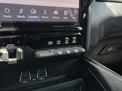 Used 2025 RAM 2500 Rebel w/ Rebel Level 1 Equipment Group AWD/4WD image 28