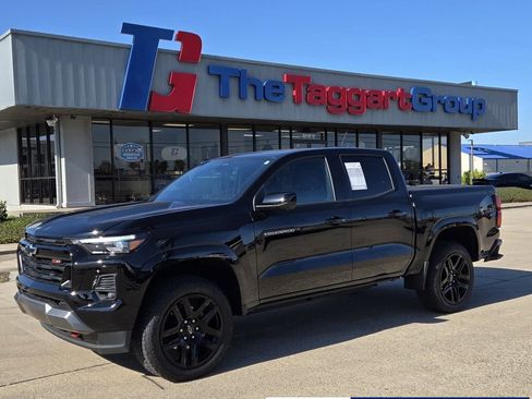 Used 2024 Chevrolet Colorado Z71 w/ Z71 Convenience Package 2 image 1