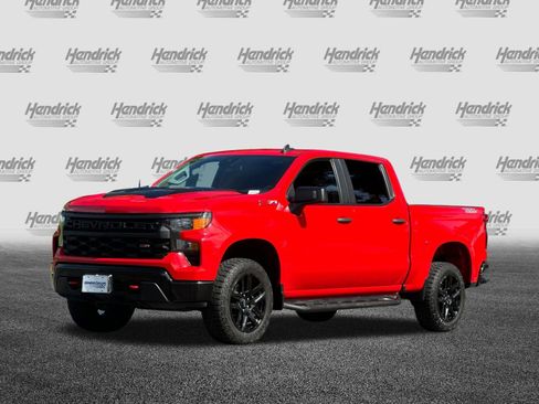 Used 2022 Chevrolet Silverado 1500 Custom Trail Boss w/ LPO, Dark Essentials Package image 9
