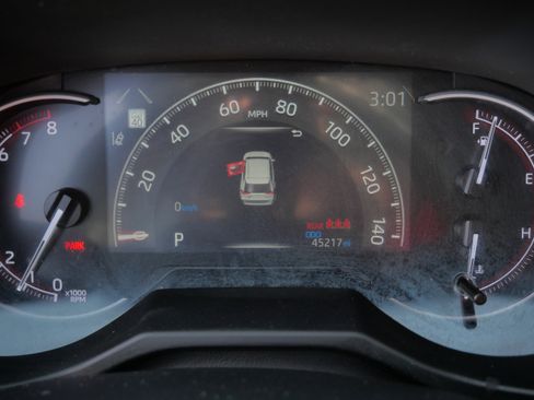 Certified 2024 Toyota RAV4 LE image 22