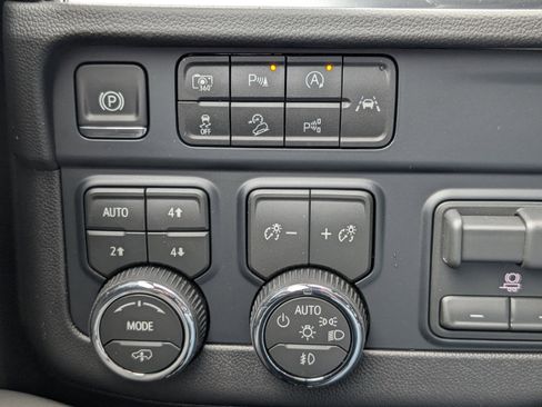 New 2026 Chevrolet Tahoe RST w/ RST Capability Package image 17