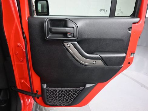 Used 2017 Jeep Wrangler Unlimited Sport image 26