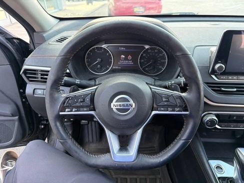 Used 2021 Nissan Altima 2.5 SR FWD image 17